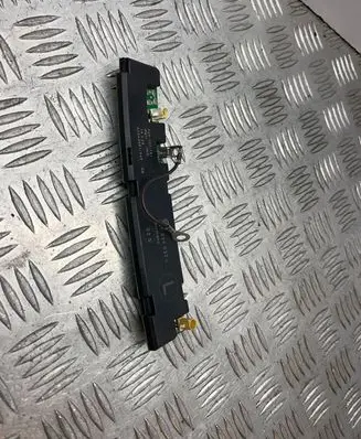 Volkswagen PASSAT B6 Antenna control unit 3C5035532L