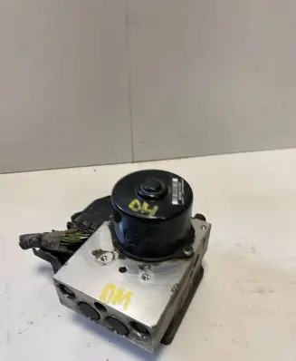Volvo S60 ABS Pump P08671225 112222 10020403674