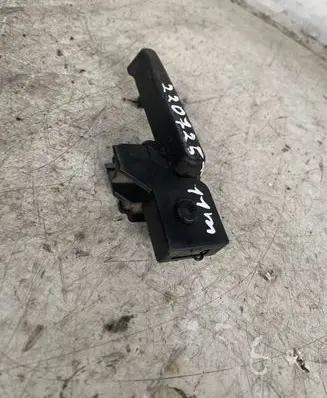 Opel Insignia A Engine bonnet (hood) release handle