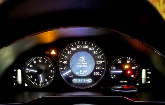 Mercedes-Benz CLS C219 Speedometer (instrument cluster) 110080349005 A2195406411 000245