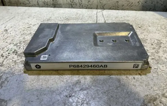 Dodge Challenger Sound amplifier P68429460AB