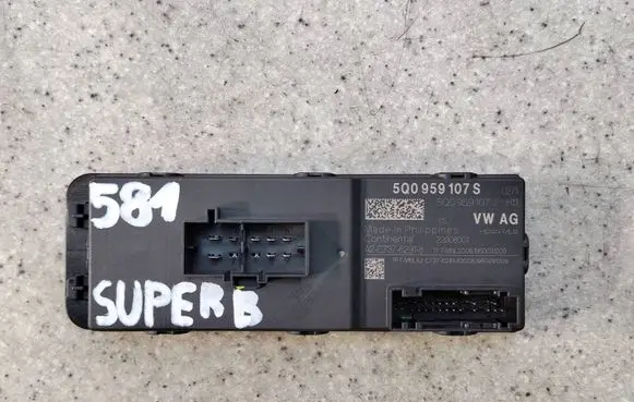 Skoda Superb B8 (3V) Tailgate/trunk control unit/module 5Q0959107S35 5Q0959107S