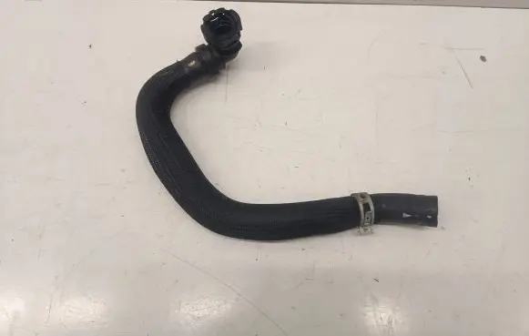 Nissan Qashqai J12 Engine coolant pipe/hose