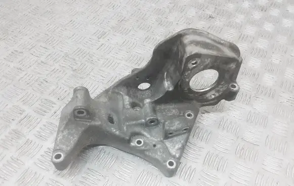 Volvo S60 Fuel pump bracket 31401103