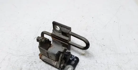 Seat Leon (1P) Front door lower hinge 6Q0831411A