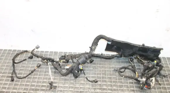 Jaguar XF X250 Engine installation wiring loom 8X2Q9H589AB