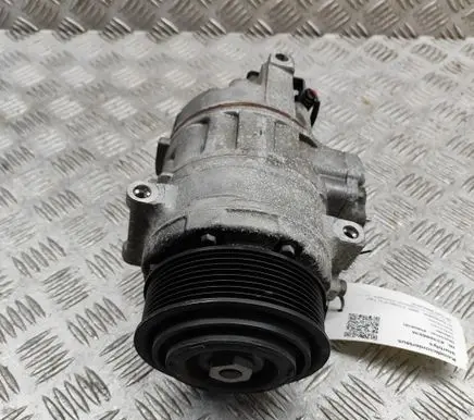 BMW M4 F82 F83 Air conditioning (A/C) compressor (pump) 9332782