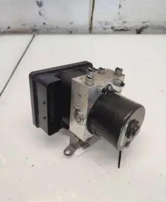 BMW 3 E90 E91 ABS Pump 6789301 28560064003 10096008453