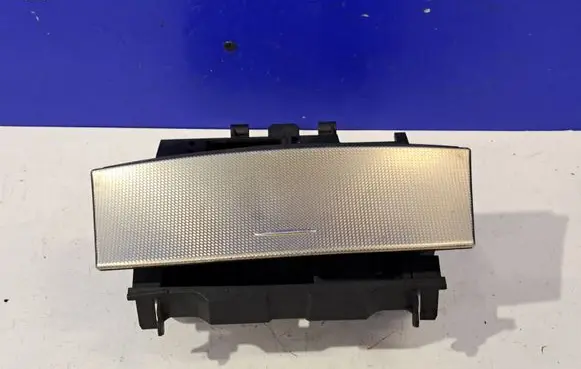 Car ashtray