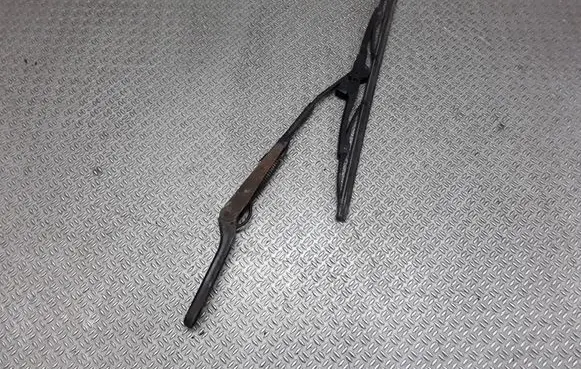 Toyota RAV 4 (XA10) Rear wiper blade 