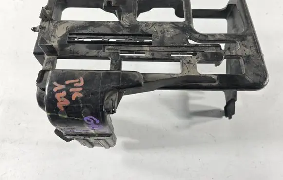 Seat Ibiza III (6L) Battery bracket 6Q0915345C