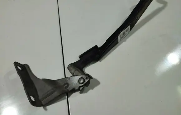 Nissan Note (E11) Engine bonnet/hood hinges