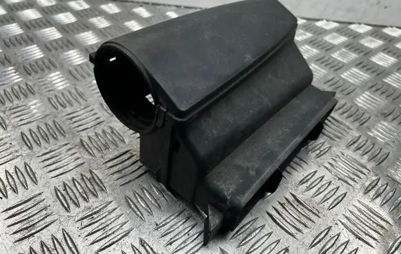 Skoda Octavia Mk2 (1Z) Air intake duct part 1K0805962E 1K0805962 1K0805971C