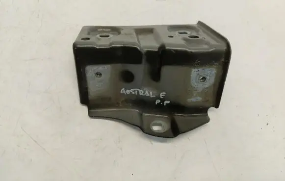 Renault Austral Fender mounting bracket 663565305R