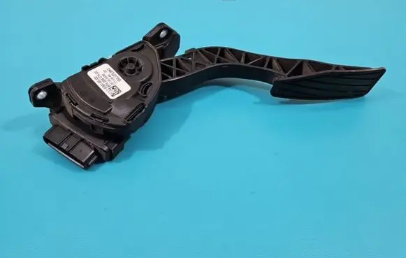 Suzuki Grand Vitara II Accelerator throttle pedal IMPRK1410205