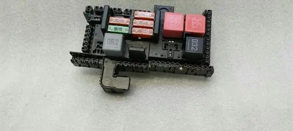 Mercedes-Benz C W205 Fuse module A2059068501