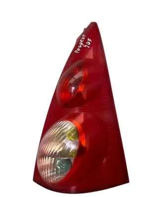 Peugeot 107 Rear/tail lights 815500H040