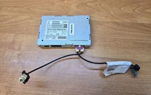 Antenna control unit