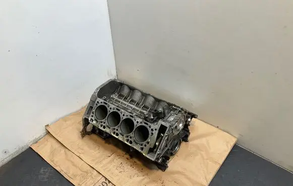 BMW 7 F01 F02 F03 F04 Engine block 7639448 7634753 N63B44B