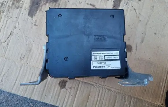 Toyota Prius (XW20) Hand brake control module 8968033010 ITA