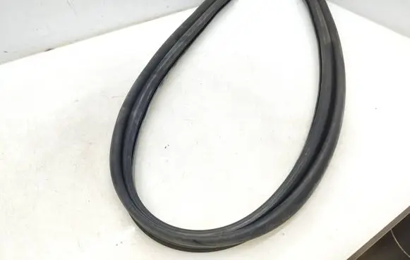 Peugeot Partner III Engine compartment rubber 9816782280