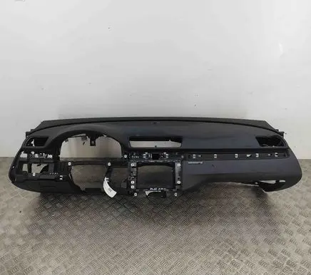 Volkswagen PASSAT B7 Dashboard 3C1857669