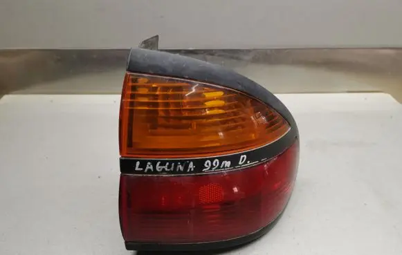 Renault Laguna I Rear/tail lights