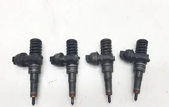 Volkswagen Touran I Fuel injectors set