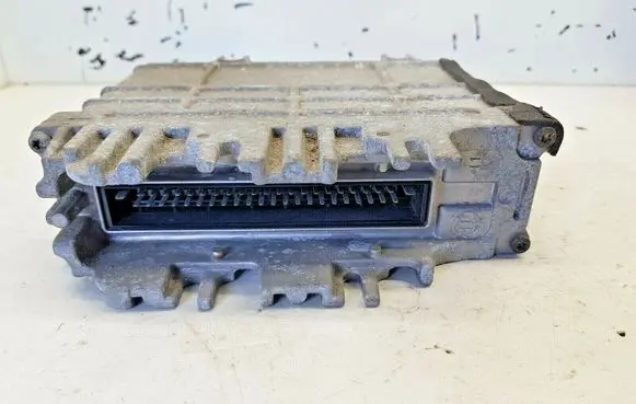 Volkswagen Polo III 6N 6N2 6NF Engine control unit/module 030906027K nr2208