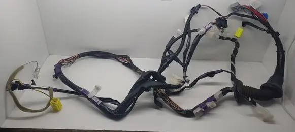 Toyota RAV 4 (XA40) Front door wiring loom AB15242C30020 157070069
