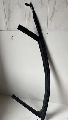 Opel Astra L Rubber seal front door (on door) 9835342780