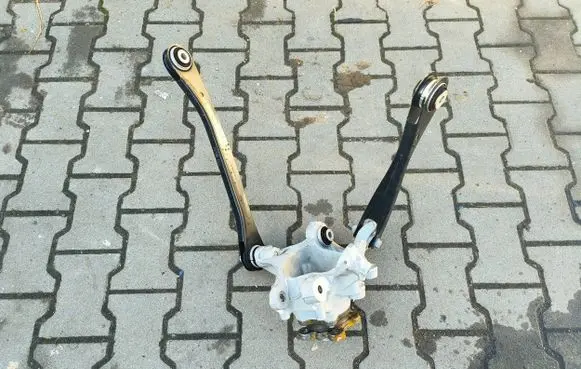 BMW 5 G60 G61 Stub axle 8840674 8862669 8852715