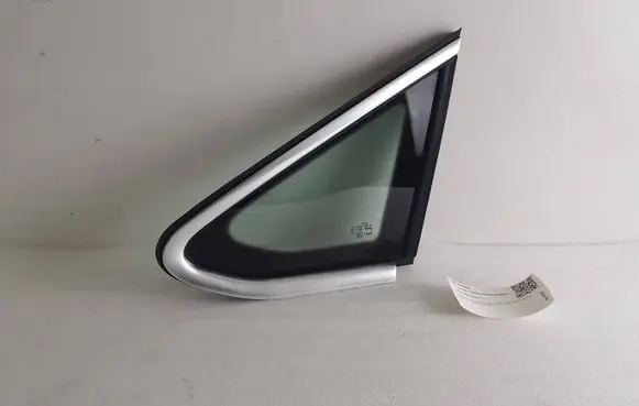 Volkswagen Sharan Front triangle window/glass 7N0845411A D0T459 E000001