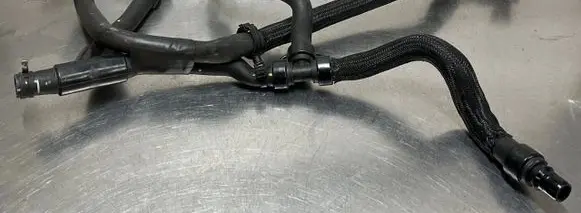 Renault Master III Engine coolant pipe/hose