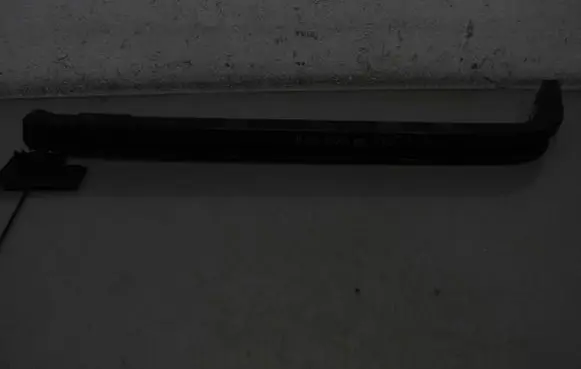 Renault Kangoo II Sliding door lower roller guide/hinge 