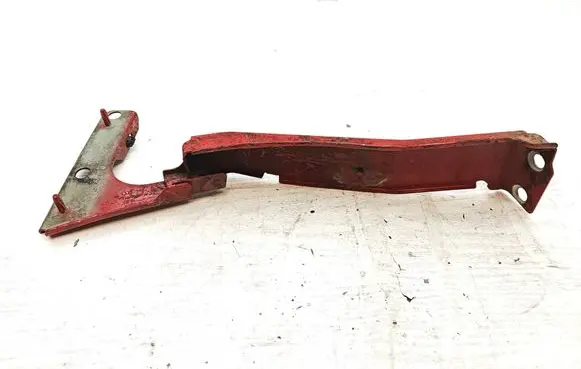 Audi A5 8T 8F Fender mounting bracket 8T0821136A