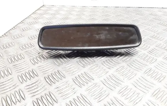 Rear view mirror (interior)