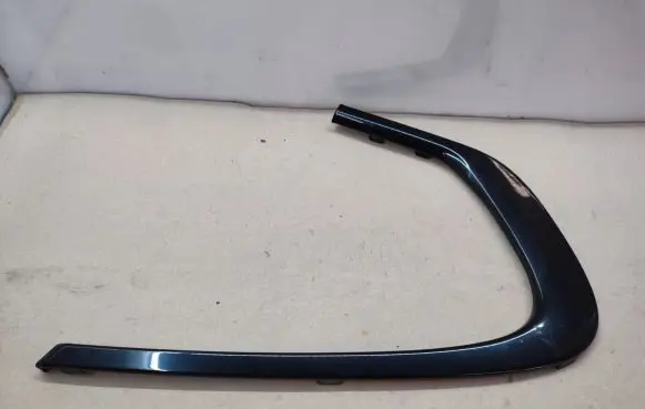 BMW X6 E71 Rear glass trim 