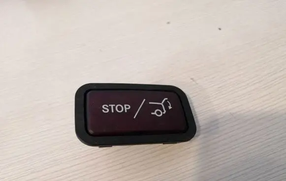 Mercedes-Benz E W212 Tailgate/trunk/boot open switch 2128210651
