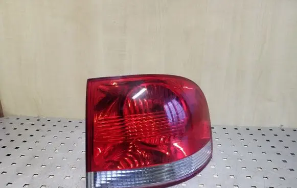 Volkswagen Touareg I Rear/tail lights 7L6945096K 28258002 7L6945258