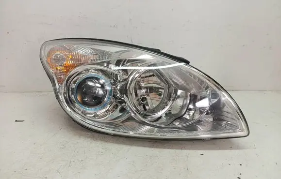 Hyundai i30 Headlight/headlamp 921022LXXX