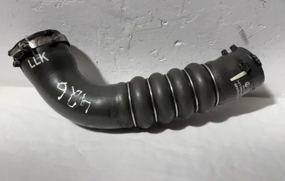 Audi A6 S6 C6 4F Intercooler hose/pipe 4F0145738R