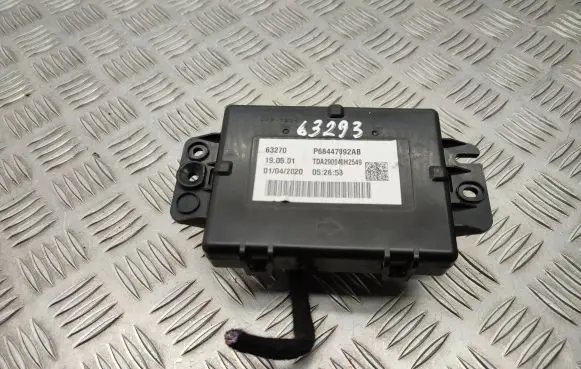 Chrysler Pacifica Air conditioning/heating control unit P68447892AB