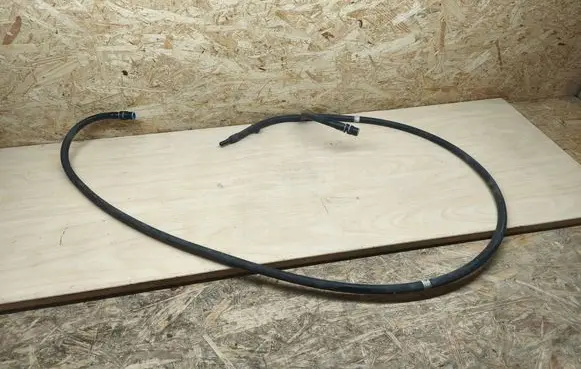 BMW 7 F01 F02 F03 F04 Headlight washer hose/pipe 1300712060