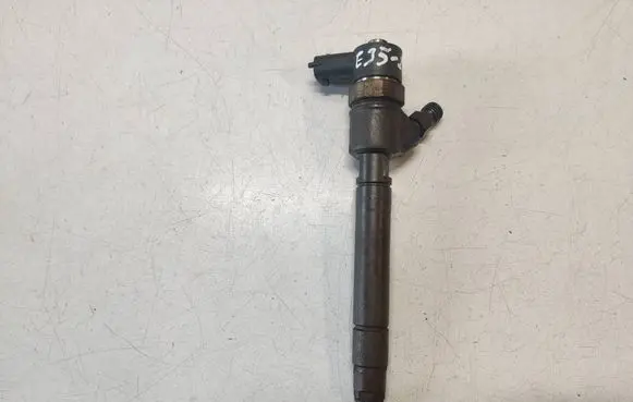 Volvo V70 Fuel injector 30777526 0445110298
