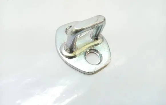 Hyundai i30 Front door lock loop/hook striker 