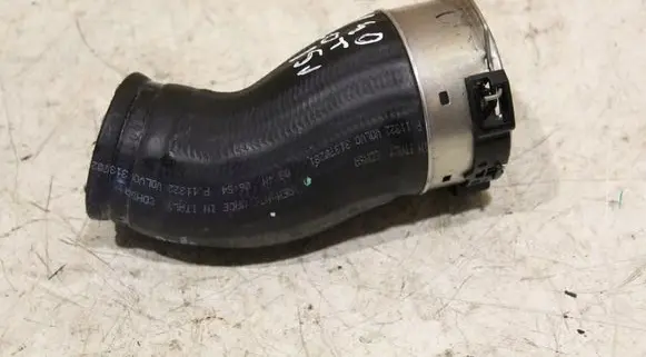 Volvo V40 Intercooler hose/pipe 31370281