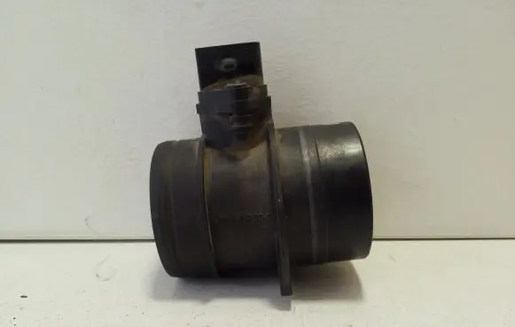 Volkswagen PASSAT B6 Mass air flow meter 0281002461 074906461B
