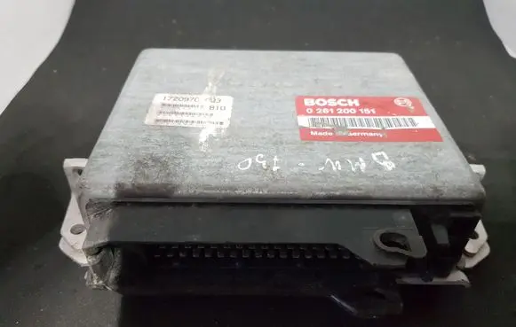 BMW 5 E34 Engine control unit/module 0261200151 1720970