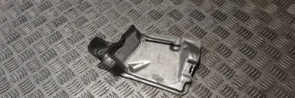 Mercedes-Benz CLS C218 X218 Heat shield in engine bay A2122410934